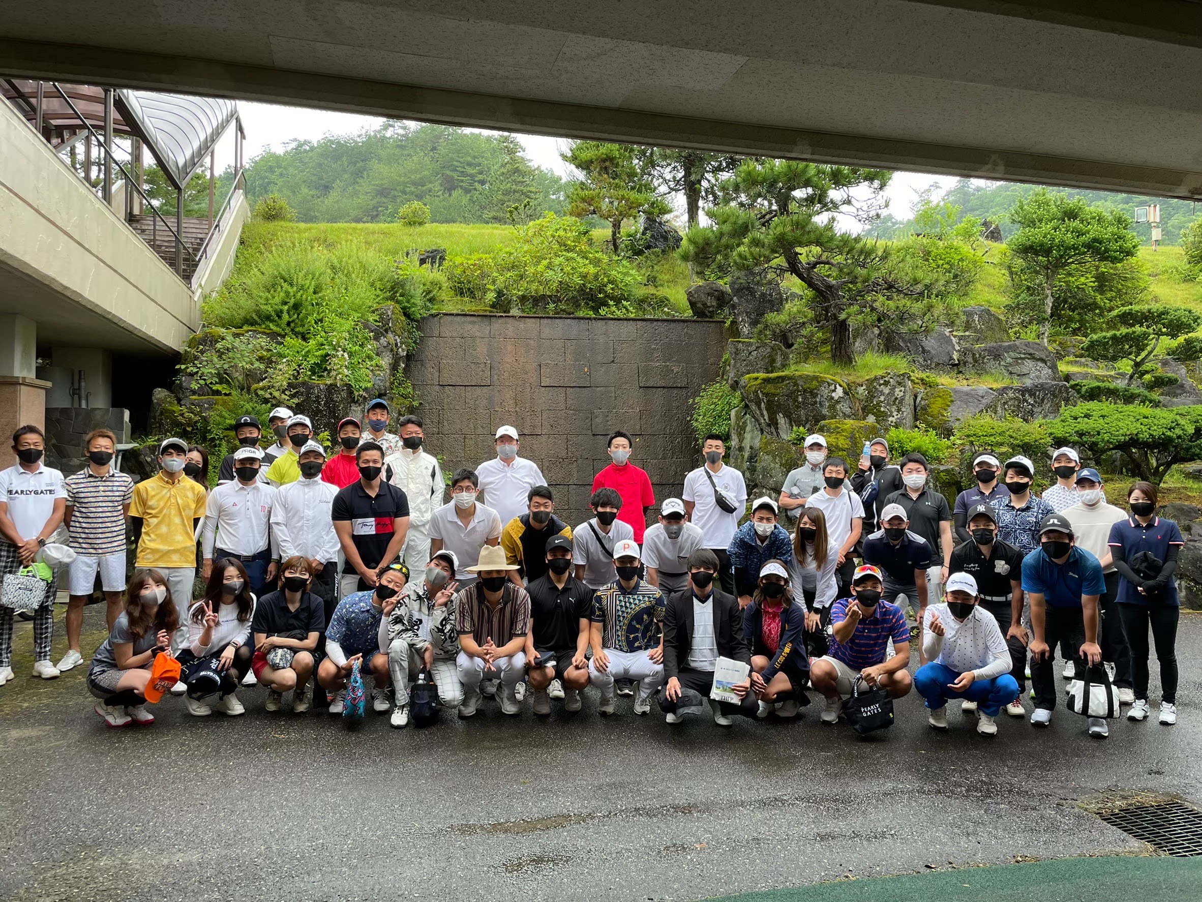 横断幕がない集合写真