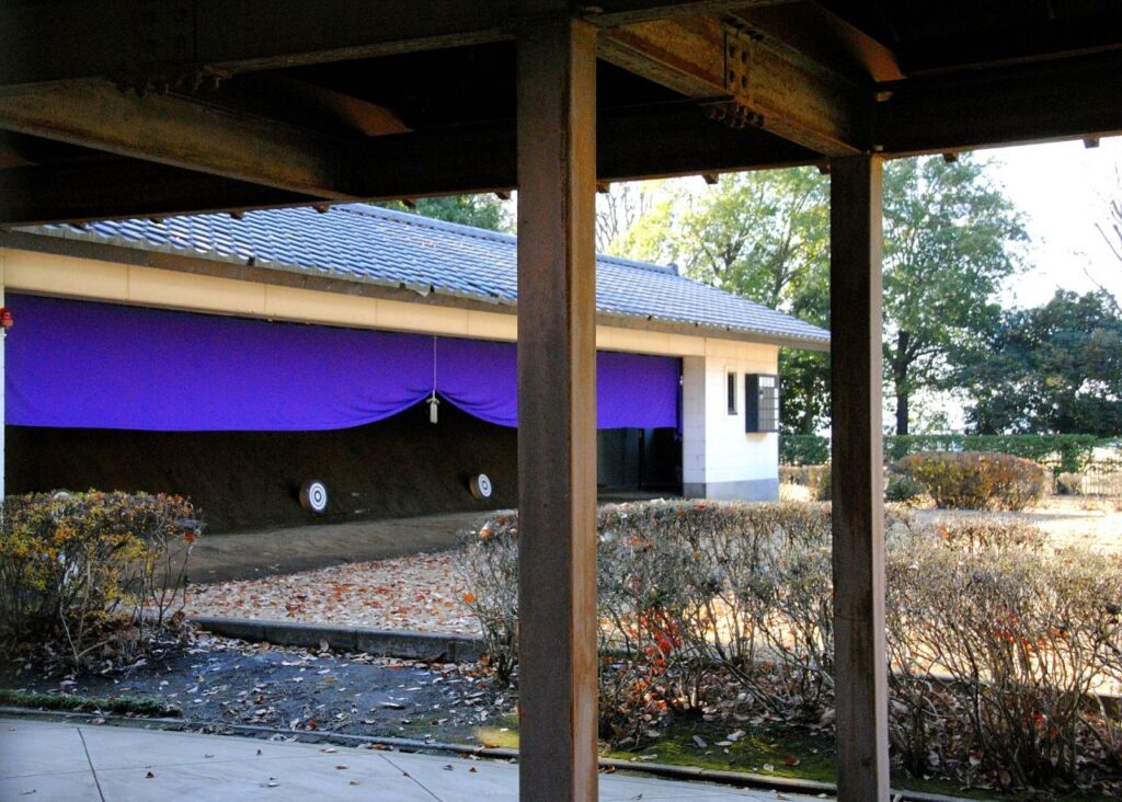弓道場の安土幕