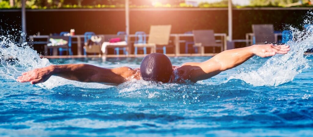 水泳選手