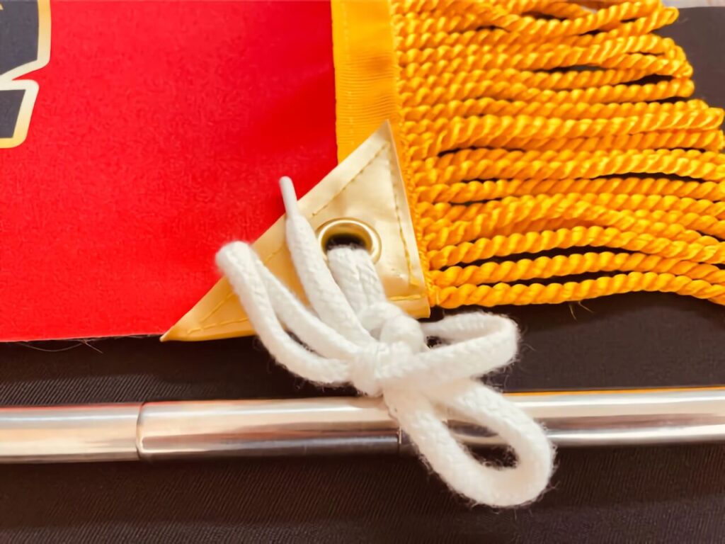 ハトメとスピンドル紐